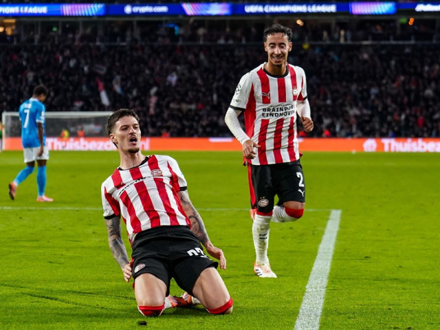 După ce a fost desemnat MVP în partida PSV - Napoli 6-2, cum l-a denumit presa din Olanda pe Dennis Man?