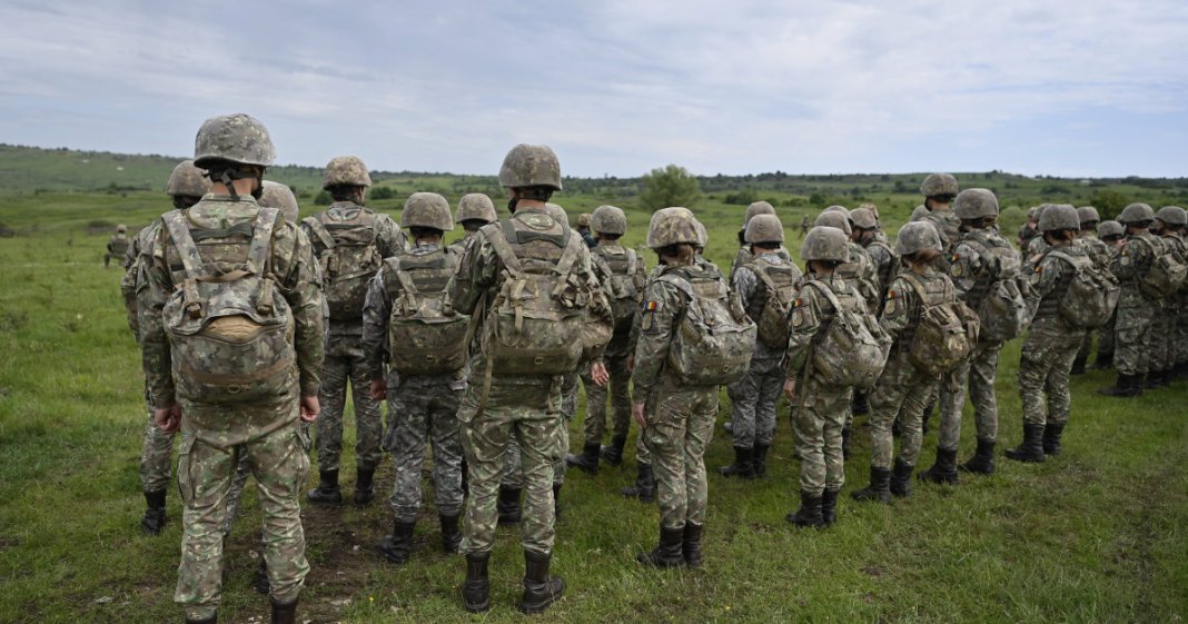 Legislativul dă undă verde achiziției de tancuri și implementării serviciului militar voluntar de 4 luni, la cererea MApN