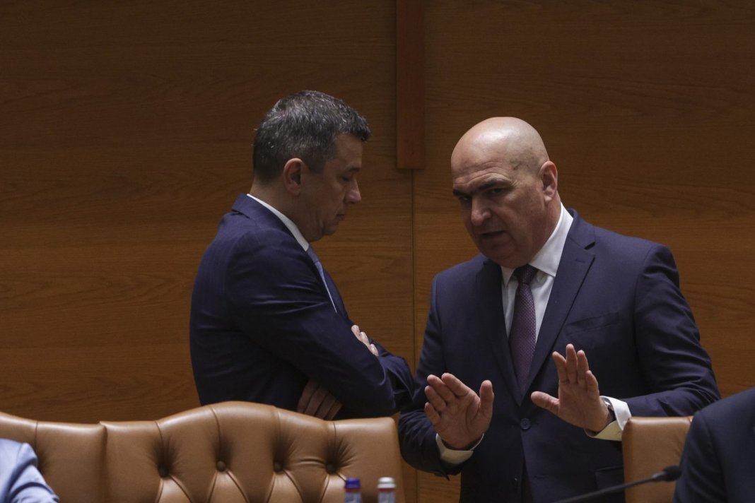 ULTIMA ORĂ: Grindeanu solicită lui Bolojan „să retragă rapid propunerea” de numire a Oanei Gheorghiu în funcția de vicepremier ULTIMA ORĂ: Grindeanu solicită lui Bolojan „să retragă rapid propunerea” de numire a Oanei Gheorghiu în funcția de vicepremier. „Pentru a evita compromiterea relației cu Statele Unite”