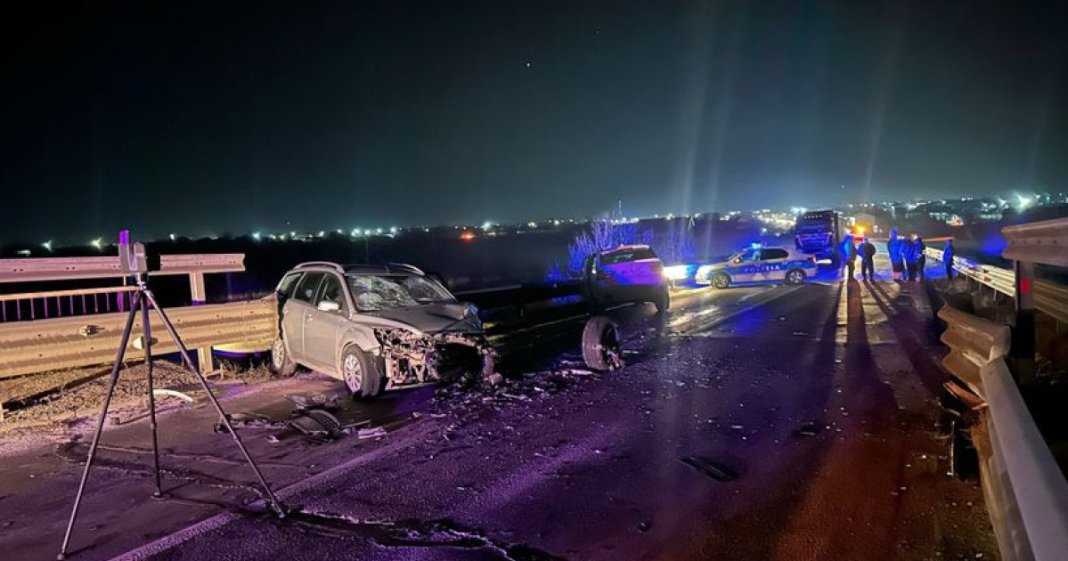 Accident în Galaţi: 8 persoane rănite după ce un conducător auto aflat sub influența alcoolului a pătruns pe contrasens și a intrat în coliziune cu un alt vehicul