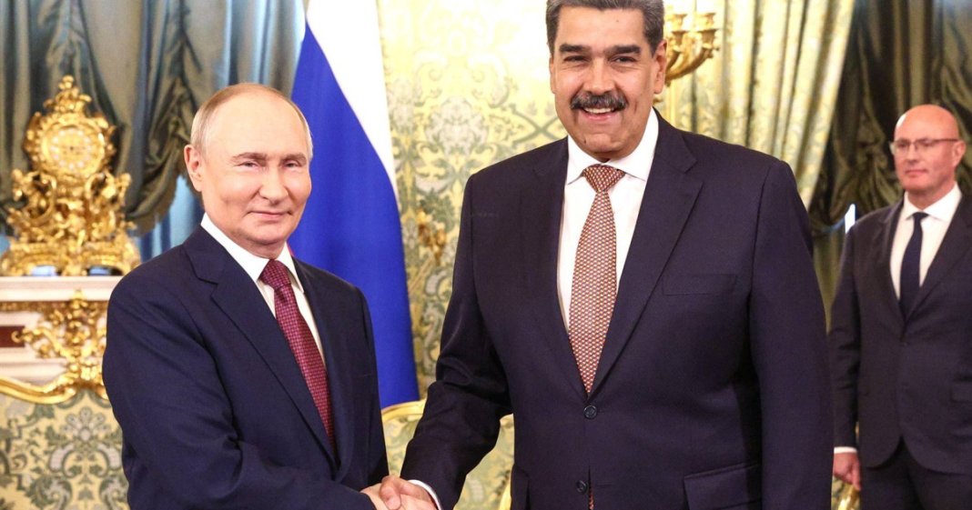 Vladimir Putin riscă să piardă miliarde de dolari din cauza reținerii lui Nicolas Maduro