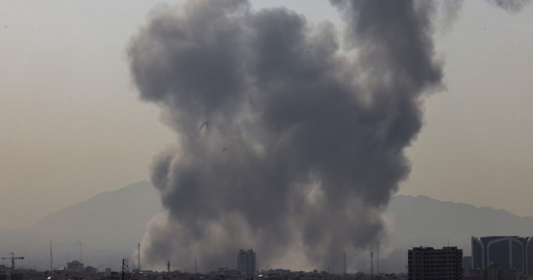 Lideri de vârf din Iran ar fi fost răpuși în atacuri, conform informațiilor provenite din Israel. Printre ei se află ministrul...