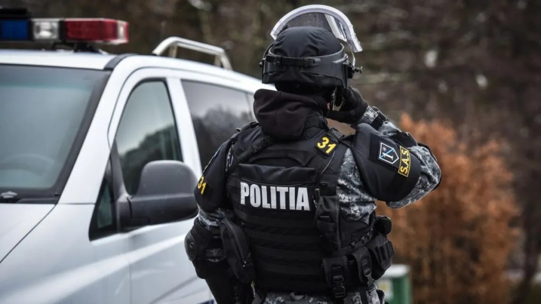 Văduva lui Gabriel Cotabiță a fost reținută în cazul de proxenetism din București, promovând pe internet tinerele și salonul pe care îl conducea.