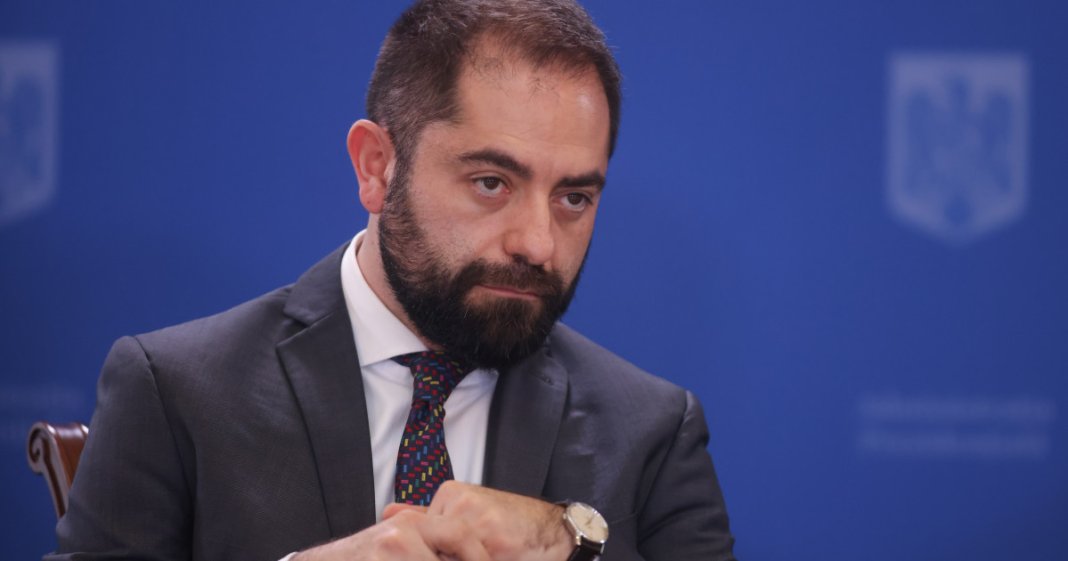 Radu Burnete: „Costul combustibilului ar putea să treacă de 10 lei”. Ipoteze studiate de...
