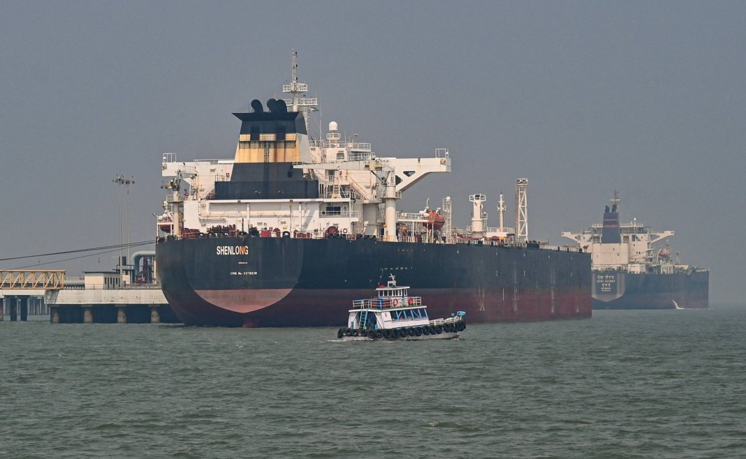 Iranul cere plata impozitului în bitcoin pentru vasele care intenționează să circule prin apele sale. Care este prețul fiecărui baril de petrol?