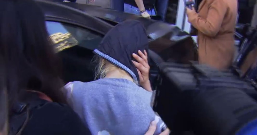 Un individ suspectat în legătură cu cazul medicului omorât și ars într-o locuință din București a fost adus pentru audieri.