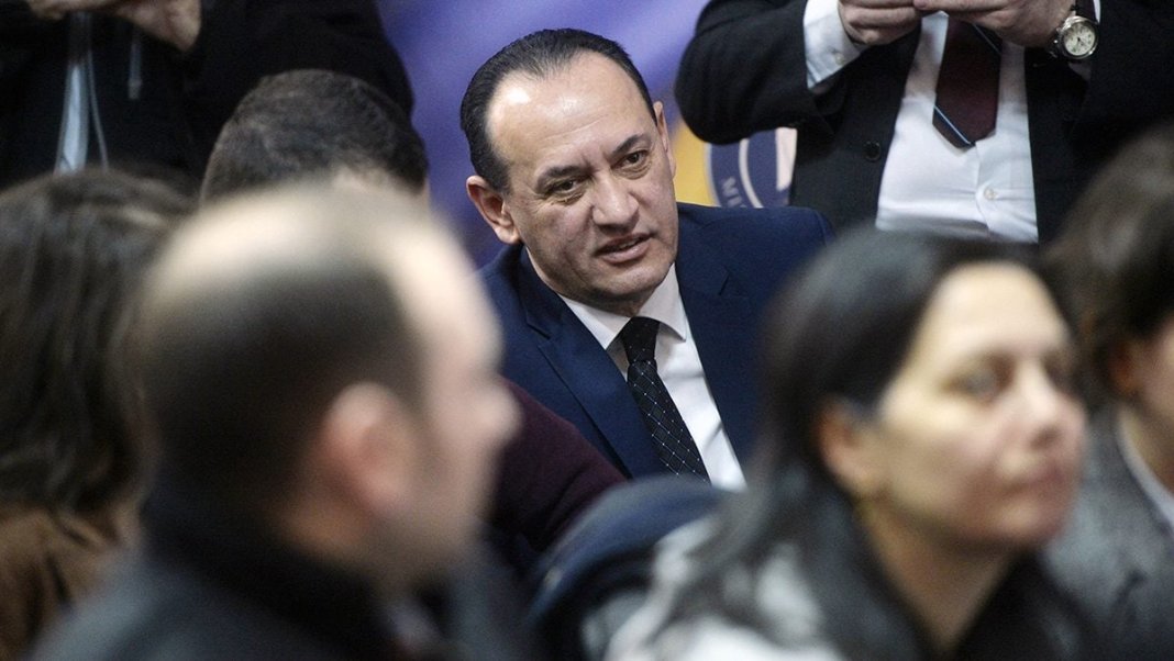 Avocatul Mihai Costea, care cere 21.000 de euro pentru intervenții la vârful DIICOT, a fost condamnat definitiv la închisoare.