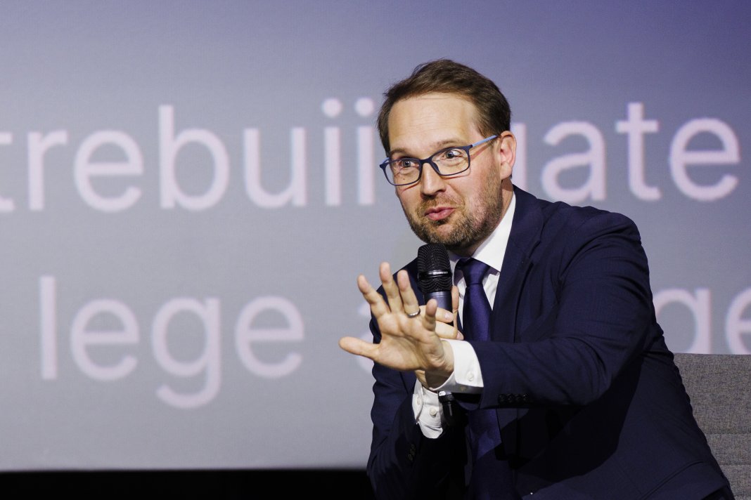Dominic Fritz: „Pe calea justă a istoriei” - Imagine și comunicat. Pregătirea relocării de către USR.