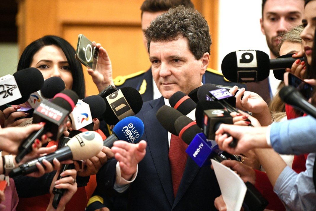 Nicușor Dan declară: „Vom avea o conducere minoritară”. Când se preconizează că partidele vor propune o soluție?