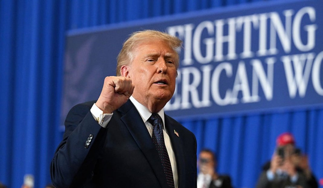 Războiul s-a încheiat: Donald Trump anunță finalizarea tratatului cu Iranul și ridicarea imediată a embargoului maritim impus de SUA