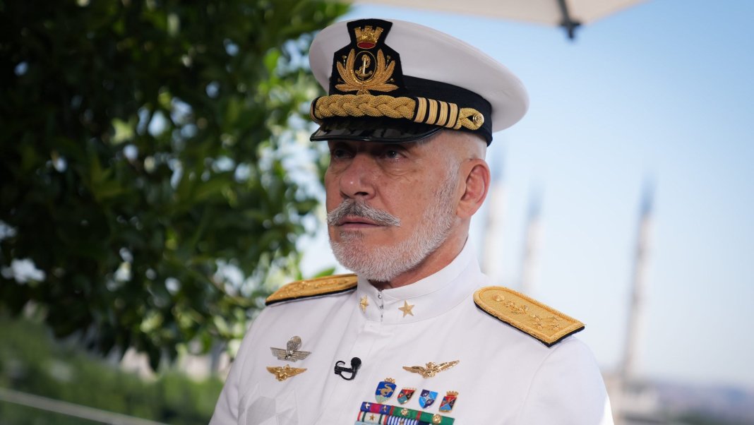 Avertizarea fermă a liderului militar NATO adresată lui Putin și motivele pentru care un assault asupra Europei ar constitui o eroare devastatoare.
