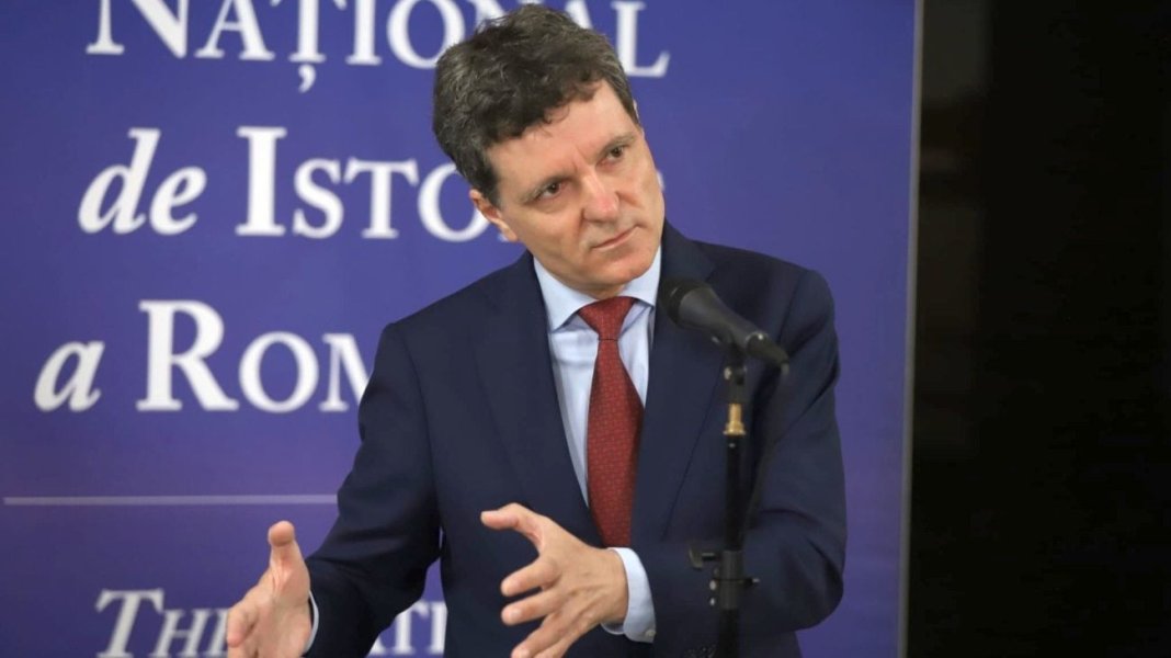 „Dacă vă aleg pe dumneavoastră, vom avansa”. Nicușor Dan s-a enervat pe un reporter care l-a întrebat despre prim-ministru.