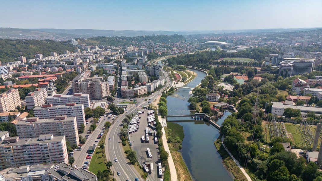 Harta climatică detaliată la scară de cartier pentru o localitate din România. Precizie de 2 metri referitor la inundații.