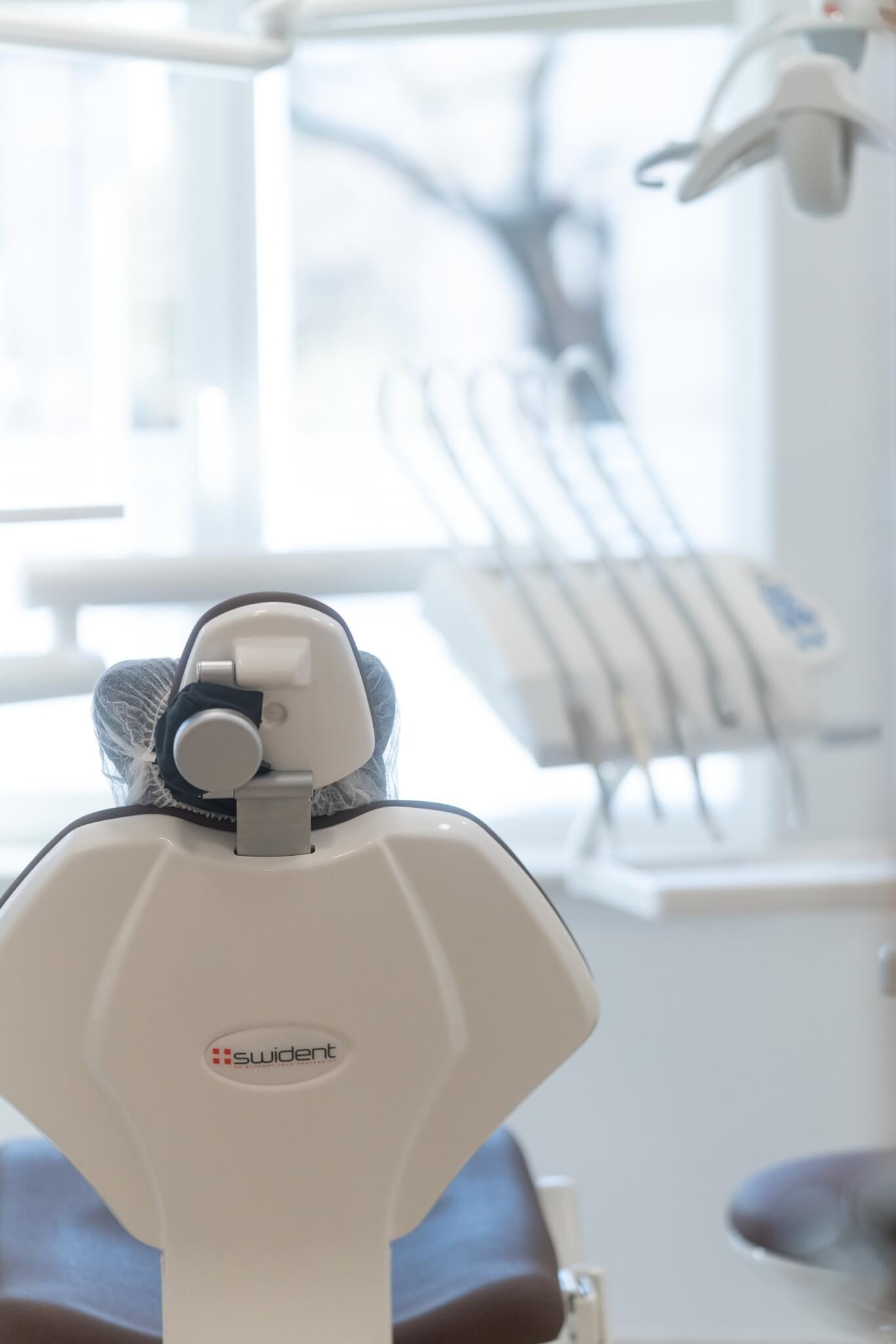 cand-nu-se-poate-face-un-implant-dentar-i-cum-evalueaza-medicii-dental-chic-din-cluj-napoca-fiecare-caz2