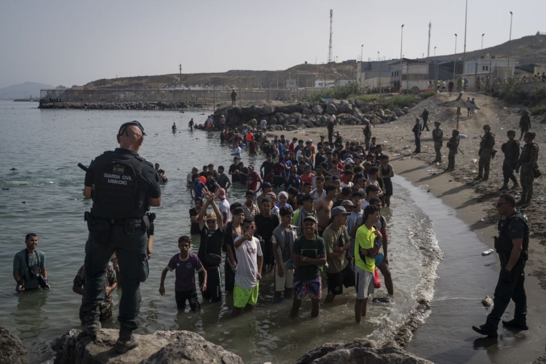 Ce funcție are Ceuta în migrarea către Europa: evaluarea unei crize fără sfârșit