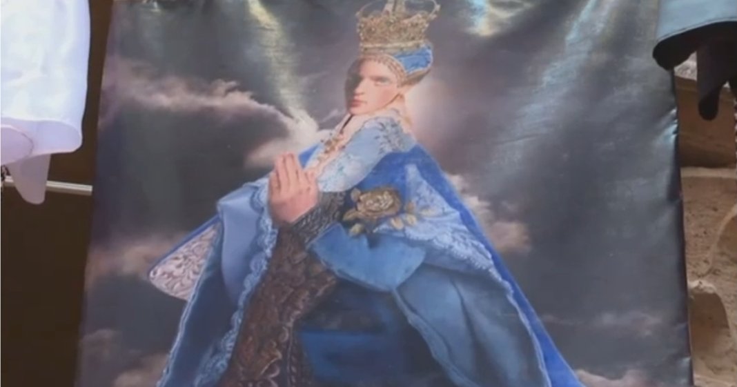 Controversa din Italia: O româncă a realizat o pictură a Fecioarei Maria cu trăsături androgine. Cum se explică...