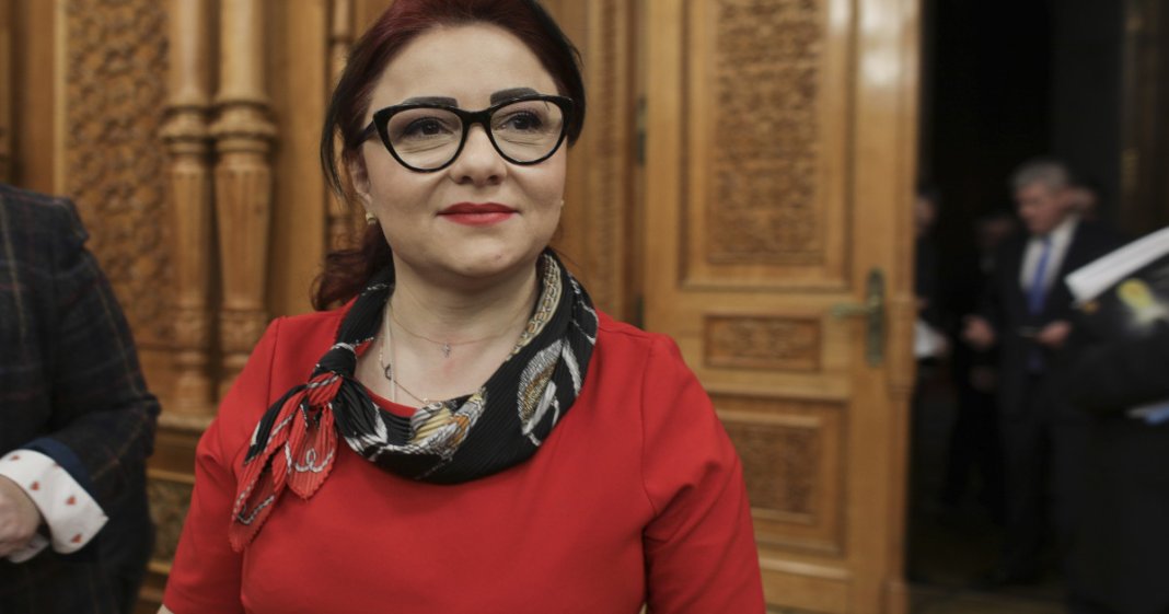 Cristina Trăilă a renunțat la funcția din Guvern. Reacții la obiecțiile din cazul DNA